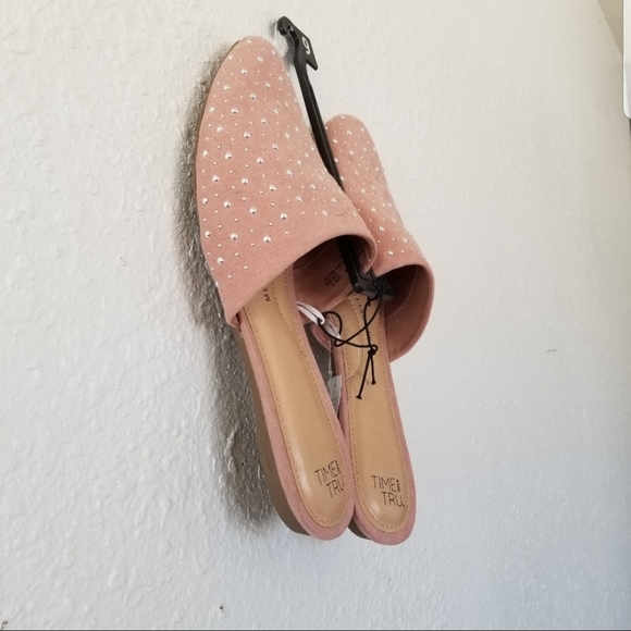 Time and Tru Shoes - *LAST PAIR* Slip on flats with silver dot detail